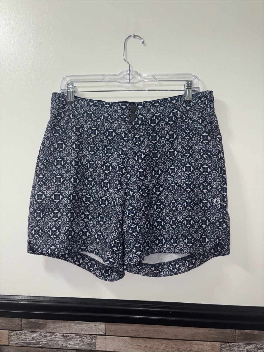 Women’s The American Outdoorsman Trail Shorts Size Large
